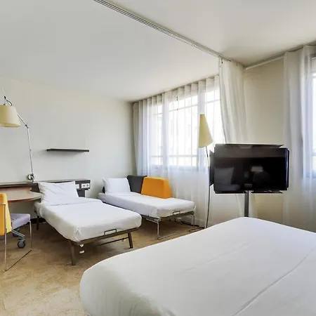 Hotel Novotel Montreuil Vincennes 4*