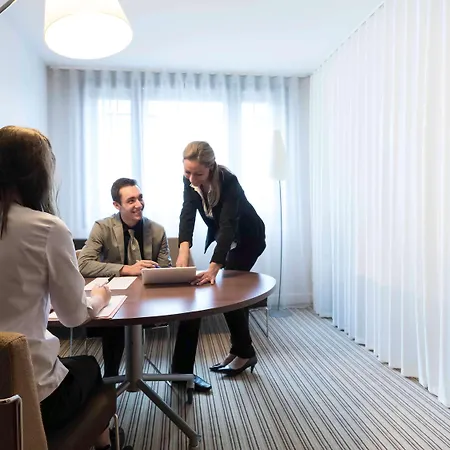 Novotel Montreuil Vincennes 4*
