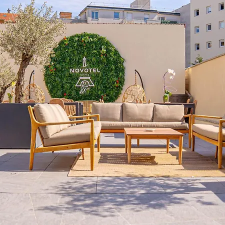 Hotel Novotel Montreuil Vincennes 4*