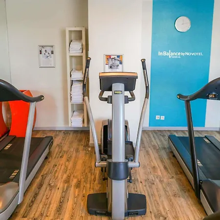 Novotel Montreuil Vincennes Hotel 4*
