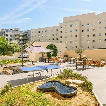 Novotel Montreuil Vincennes Hotel