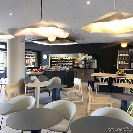 Hotel Novotel Montreuil Vincennes 4*