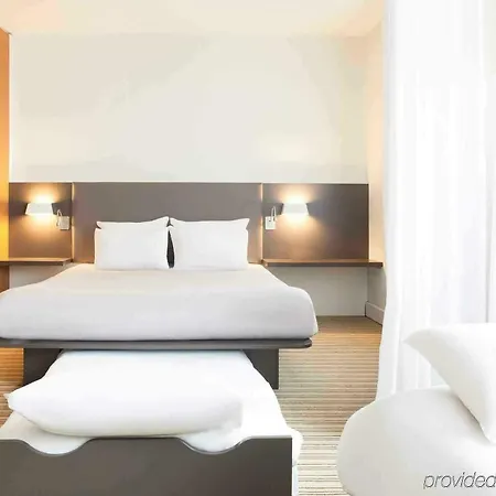Hotel Novotel Montreuil Vincennes 4*
