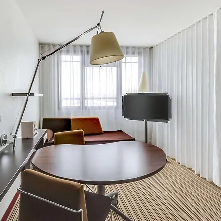 Novotel Montreuil Vincennes Hotel