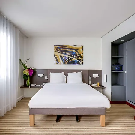 Novotel Montreuil Vincennes 4*
