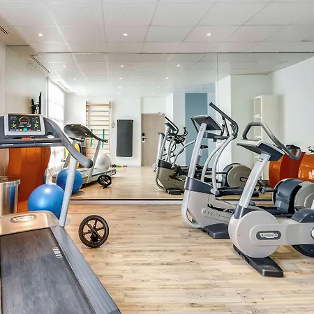 Hotel Novotel Montreuil Vincennes 4*